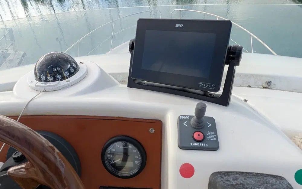 slider 19 Jeanneau Prestige 36 Fly