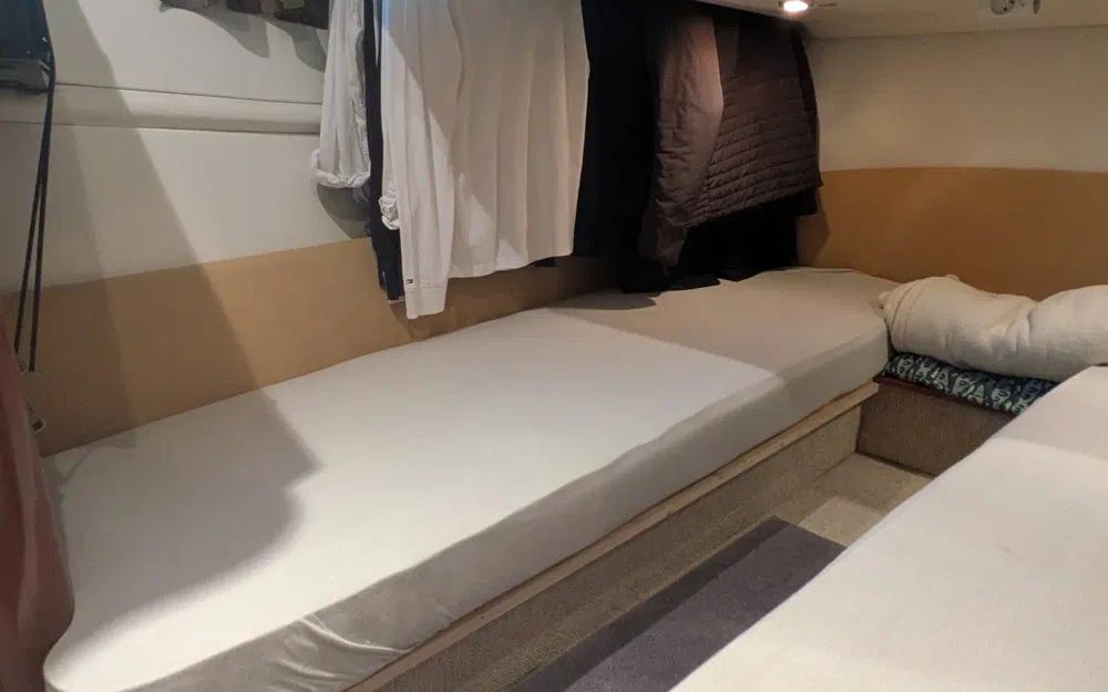 slider 21 Jeanneau Prestige 36 Fly