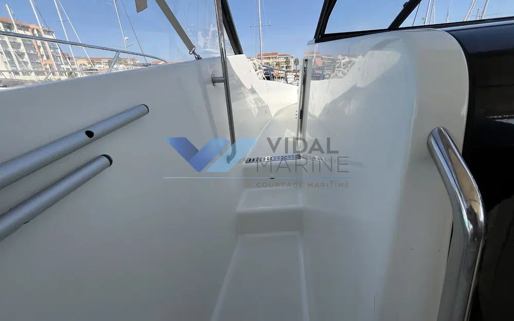 slider 12 Beneteau Flyer 10