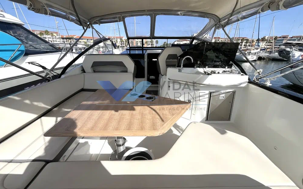 slider 15 Beneteau Flyer 10