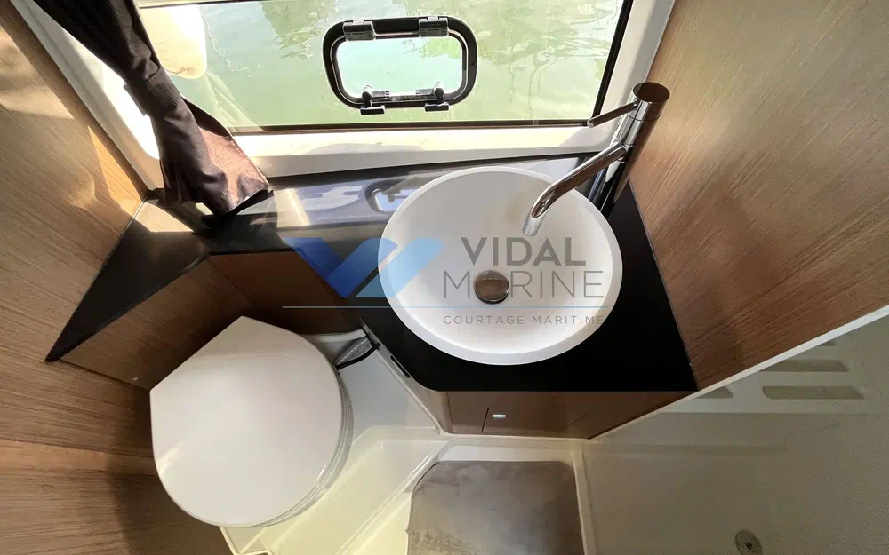 slider 6 Beneteau Flyer 10
