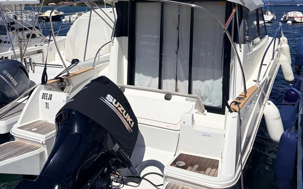 slider 25 Beneteau Antares 880