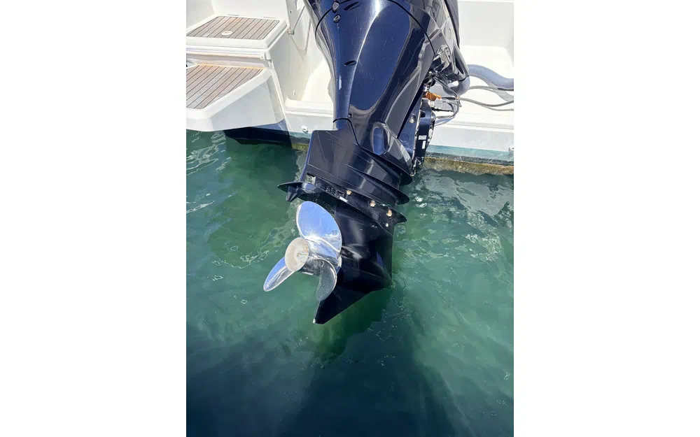 slider 27 Beneteau Antares 880