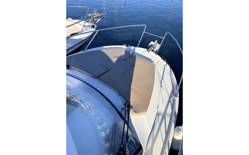 slider 35 Beneteau Antares 8.80