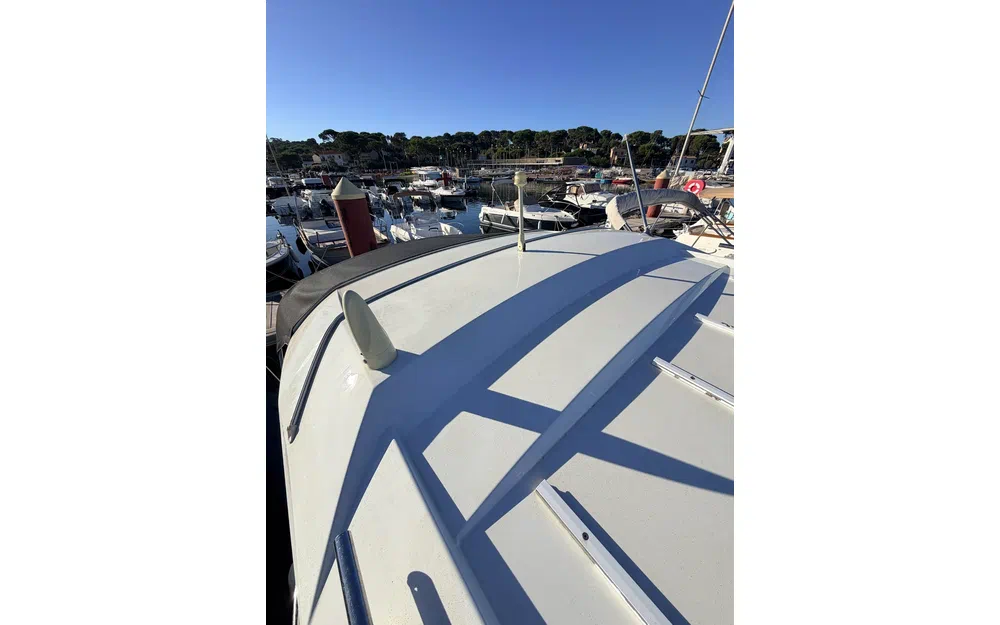 slider 36 Beneteau Antares 8.80