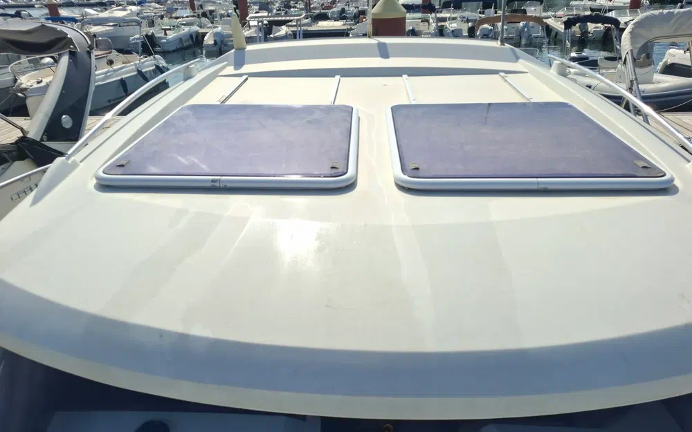 slider 4 Beneteau Antares 880