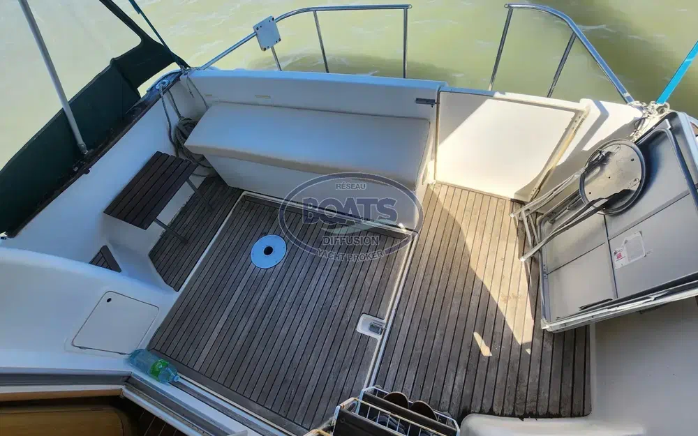 slider 2 Jeanneau Merry Fisher 805