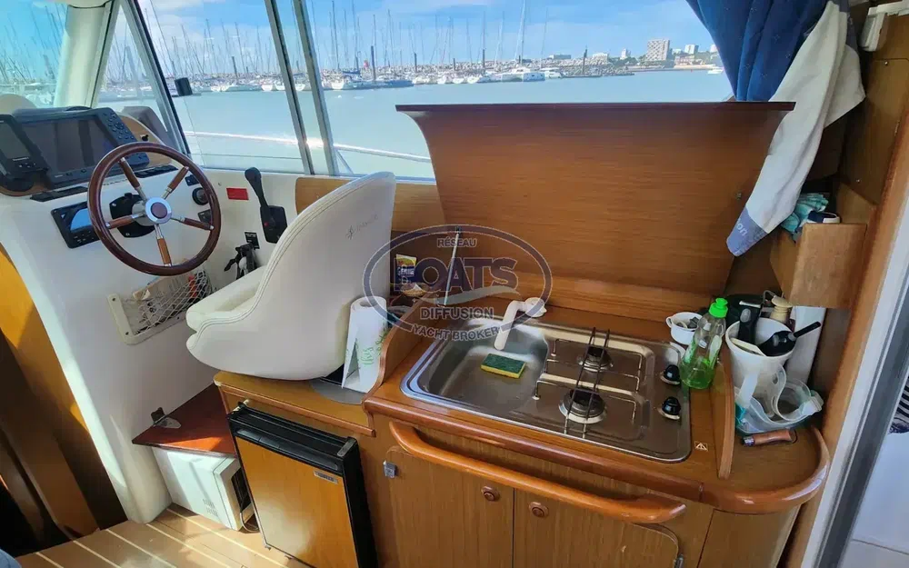 slider 7 Jeanneau Merry Fisher 805