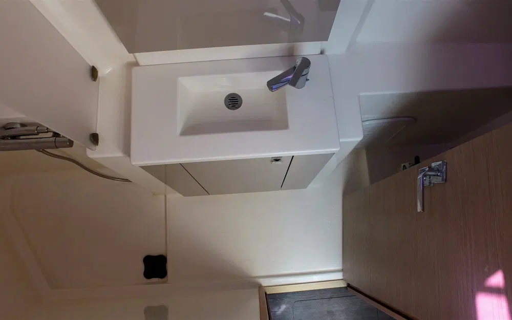 slider 20 Fountaine Pajot Lucia 40