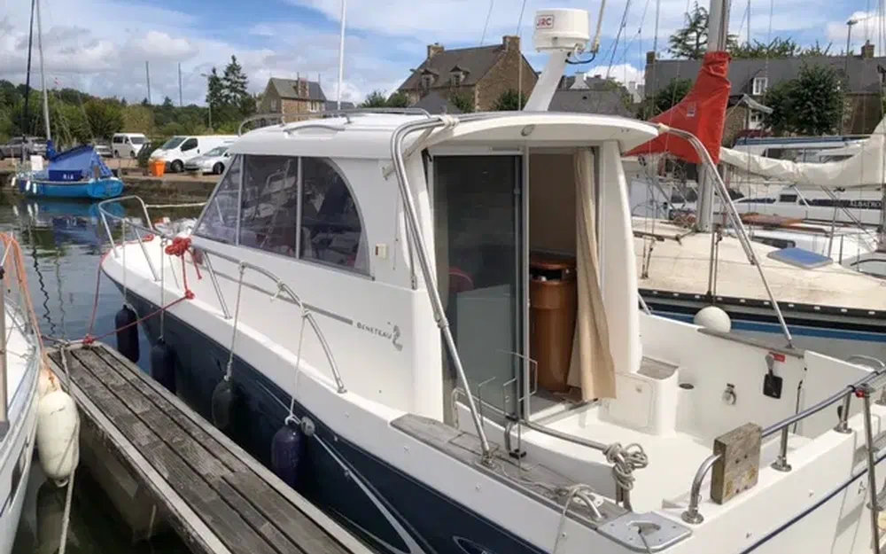 slider 10 Beneteau Antares 760