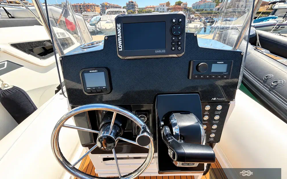 slider 12 Tiger Marine 740 Proline