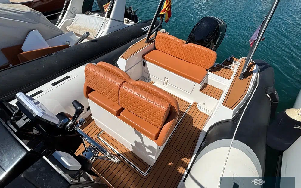 slider 16 Tiger Marine 740 Proline