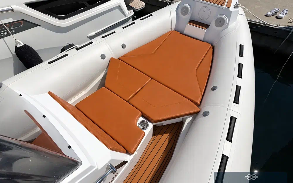 slider 1 Tiger Marine 740 Proline