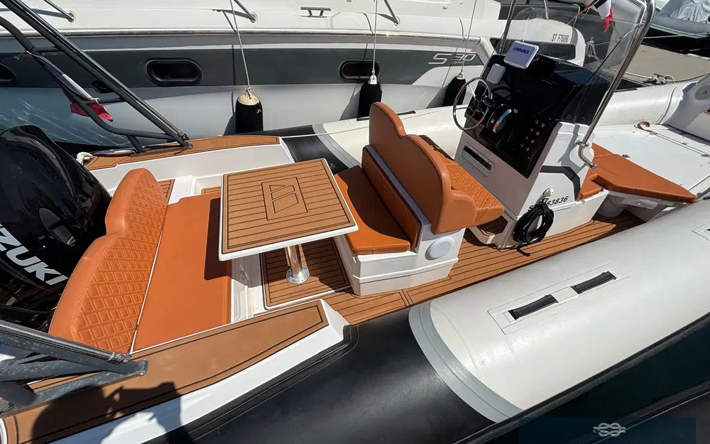 slider 4 Tiger Marine 740 Proline