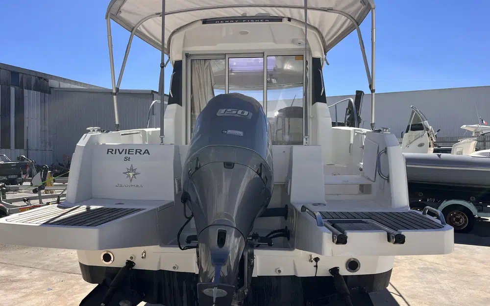 slider 1 Jeanneau Merry Fisher 695