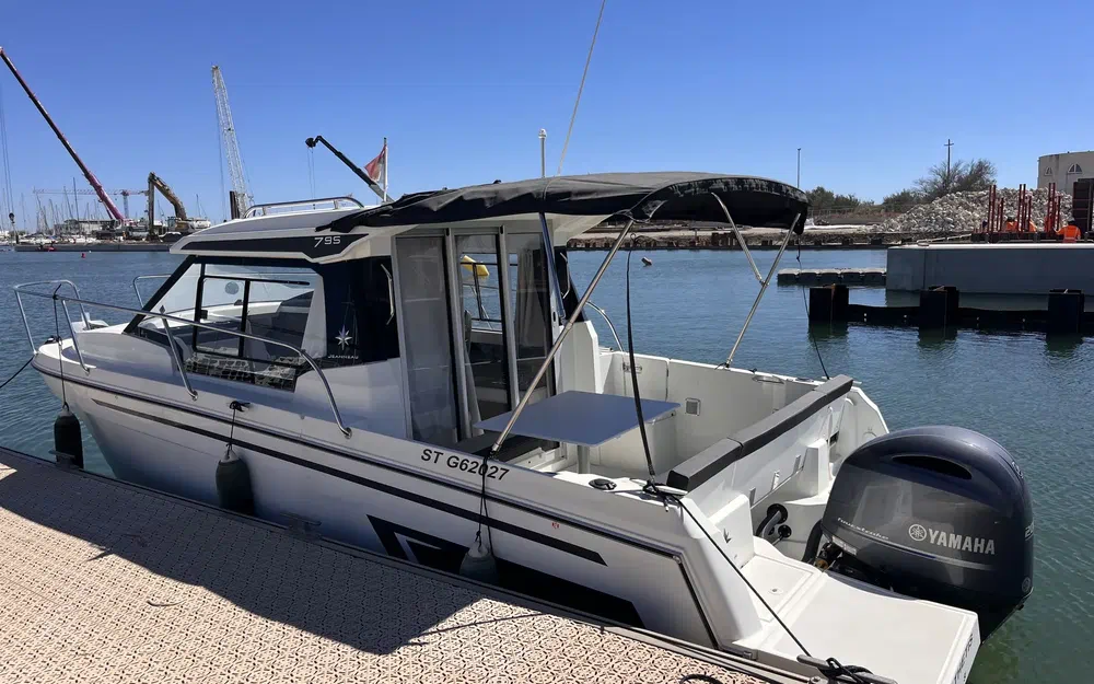 slider 0 Jeanneau Merry Fisher 795 Serie 2