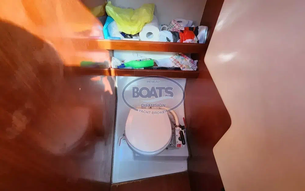 slider 8 Beneteau Antares 7