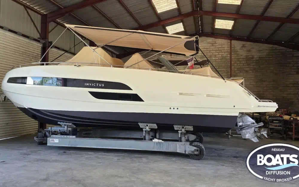 slider 0 Invictus 320 GT