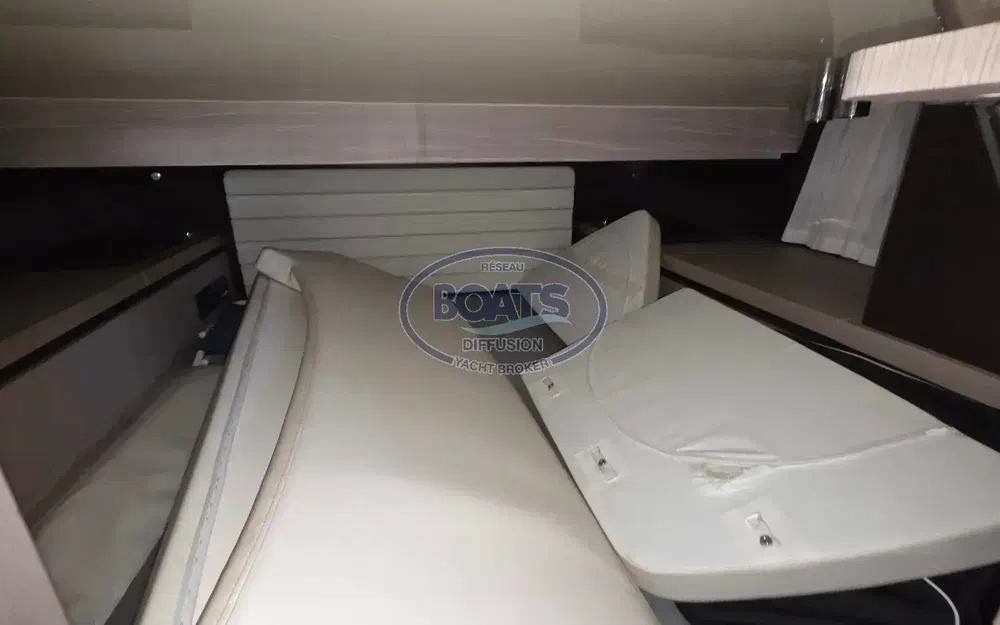 slider 11 Invictus 320 GT