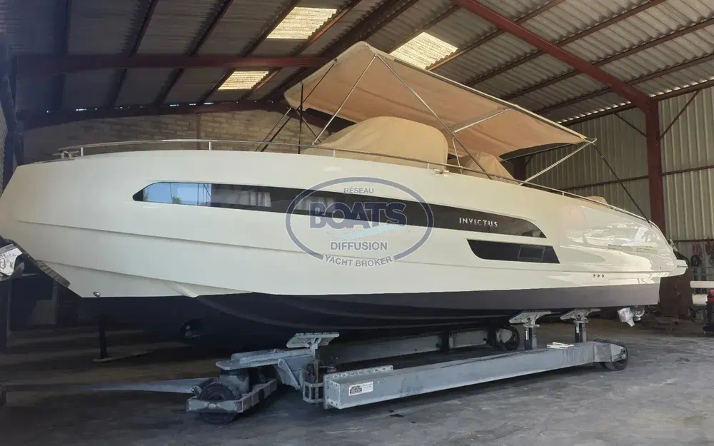 slider 1 Invictus 320 GT