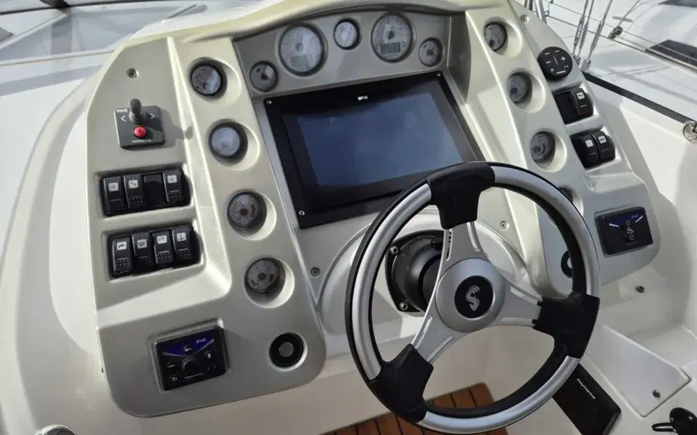 slider 14 Beneteau Monte Carlo 37