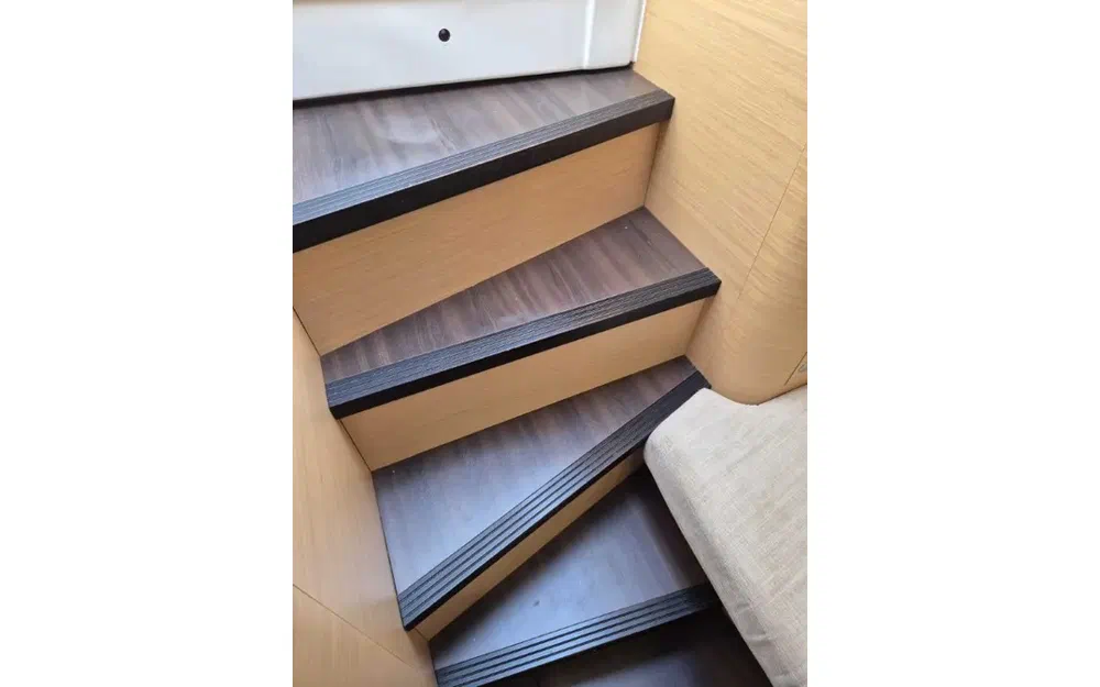 slider 21 Beneteau Monte Carlo 37