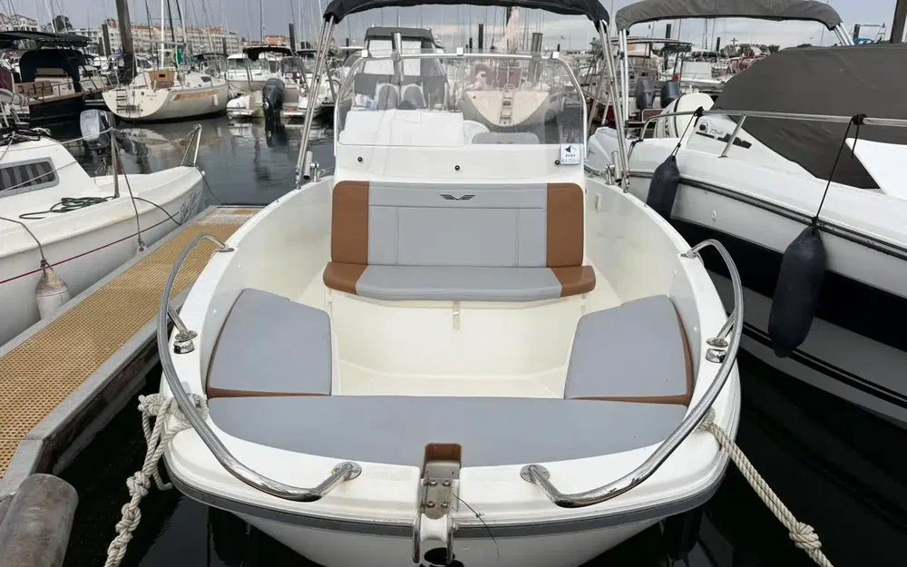 slider 2 Beneteau Flyer 6 SPACEdeck