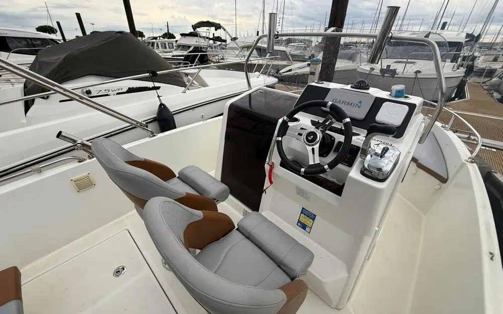 slider 8 Beneteau Flyer 6 SPACEdeck