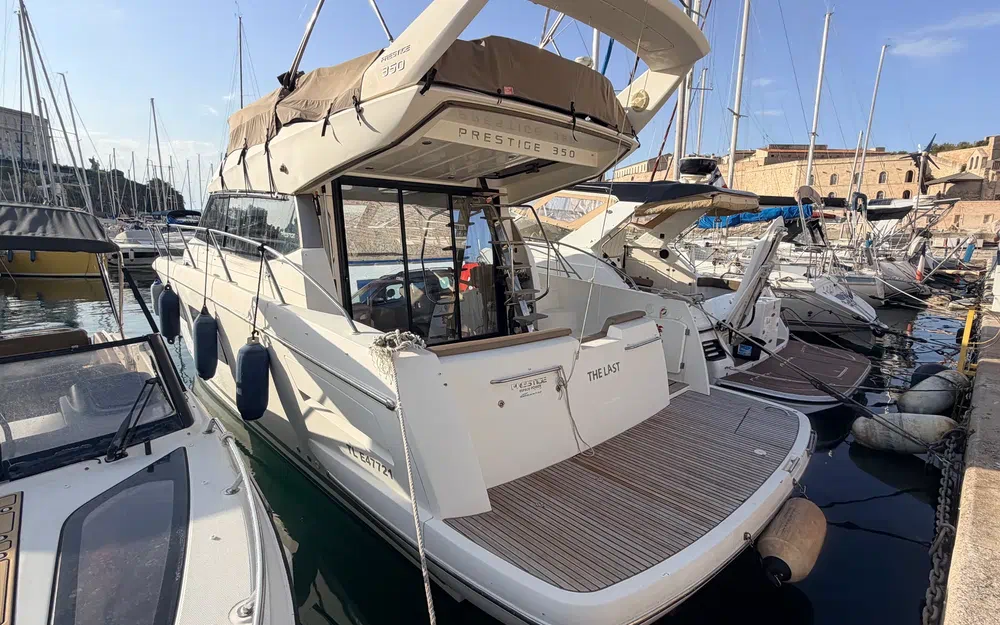 slider 26 Prestige Yachts 350 Fly