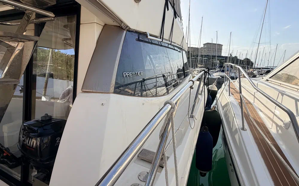 slider 3 Prestige Yachts 350 Fly