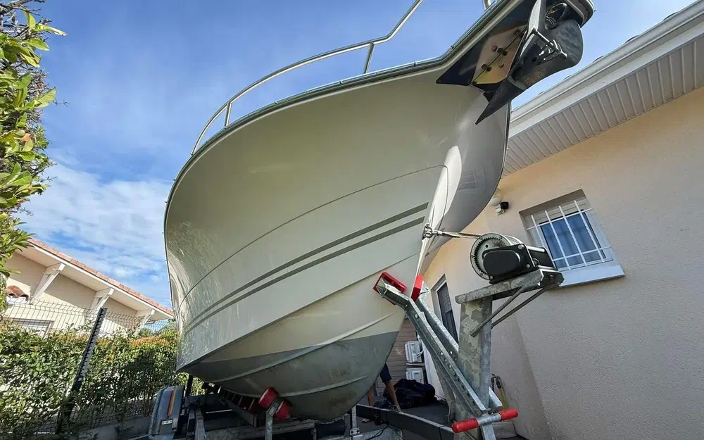 slider 21 Kelt White Shark 228