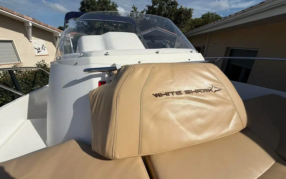 slider 6 Kelt White Shark 228