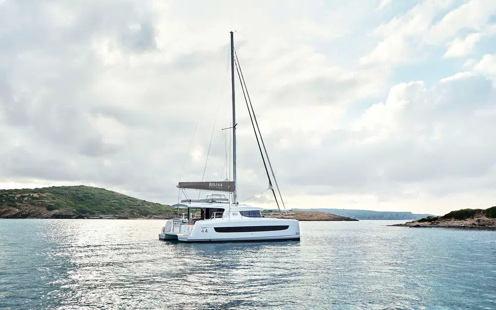 slider 2 Bali Catamarans Bali 4.6