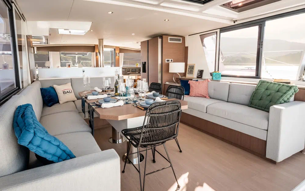 slider 5 Bali Catamarans Bali 4.6