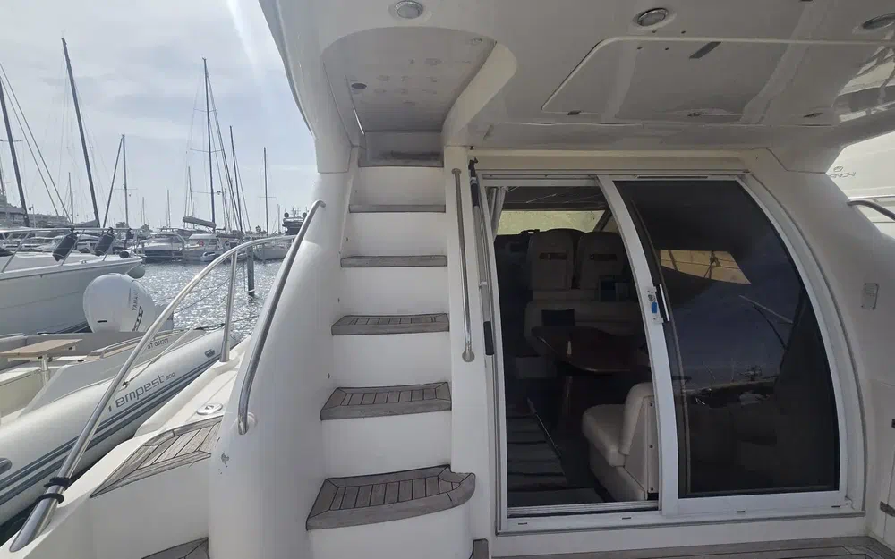 slider 19 Sealine 42.5