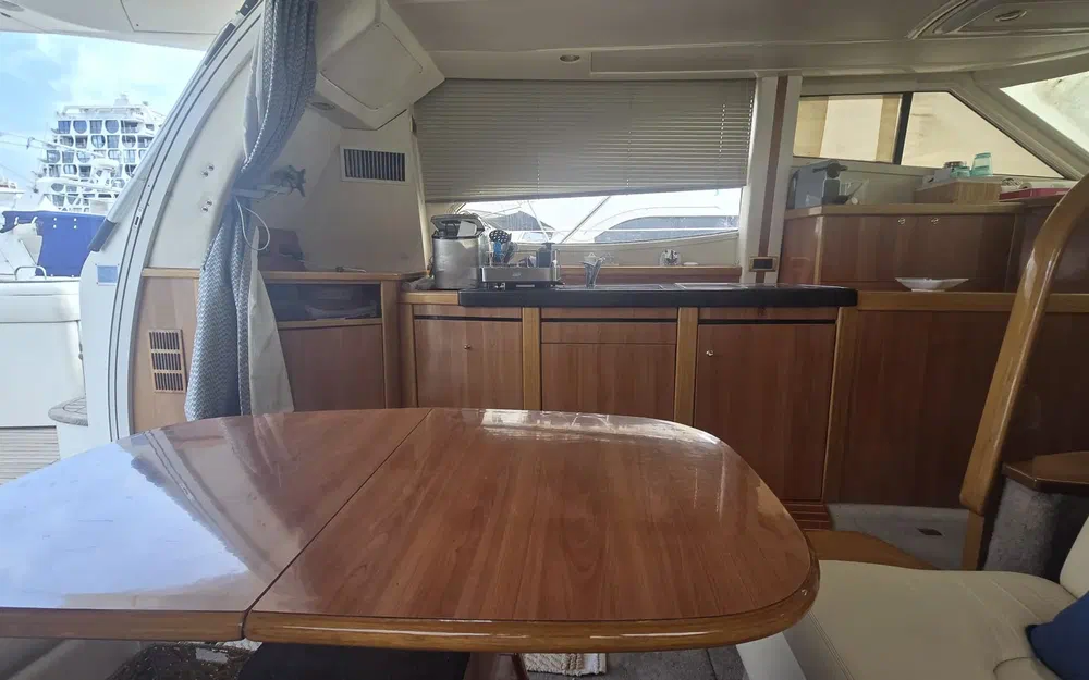 slider 48 Sealine 42.5