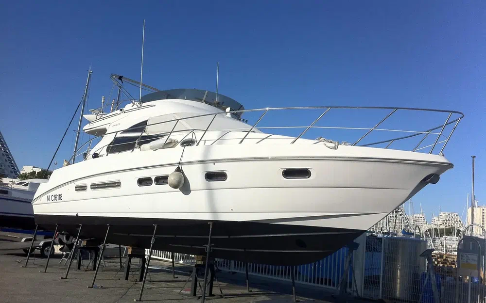 slider 3 Sealine 42.5