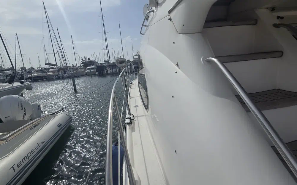 slider 51 Sealine 42.5