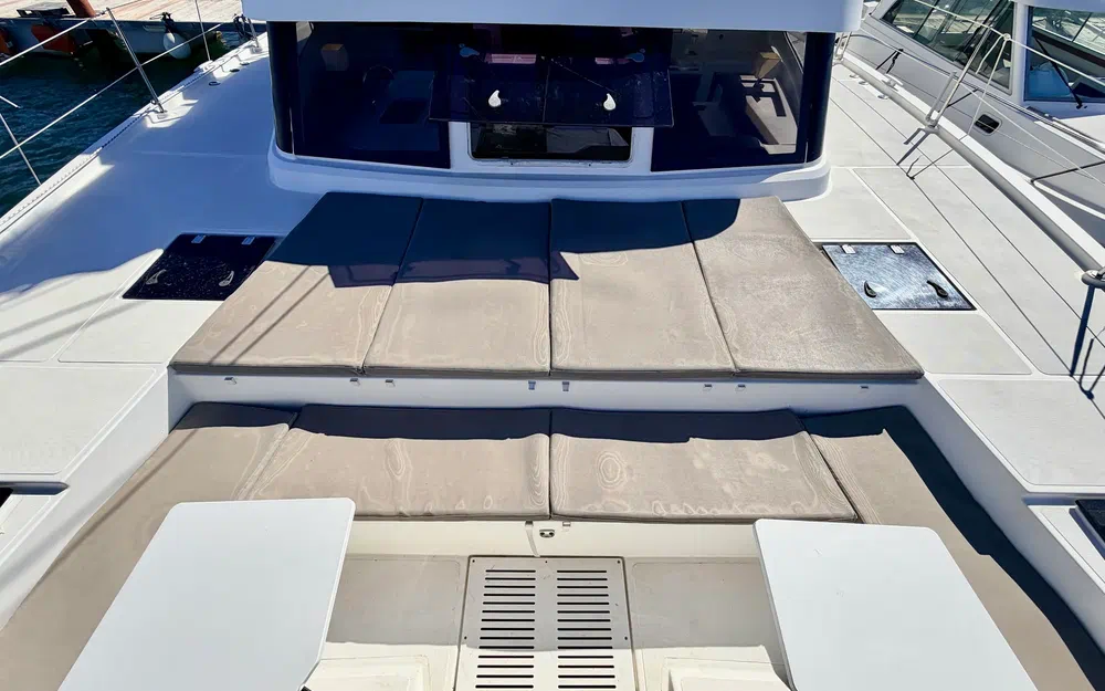 slider 17 Bali Catamarans Catspace