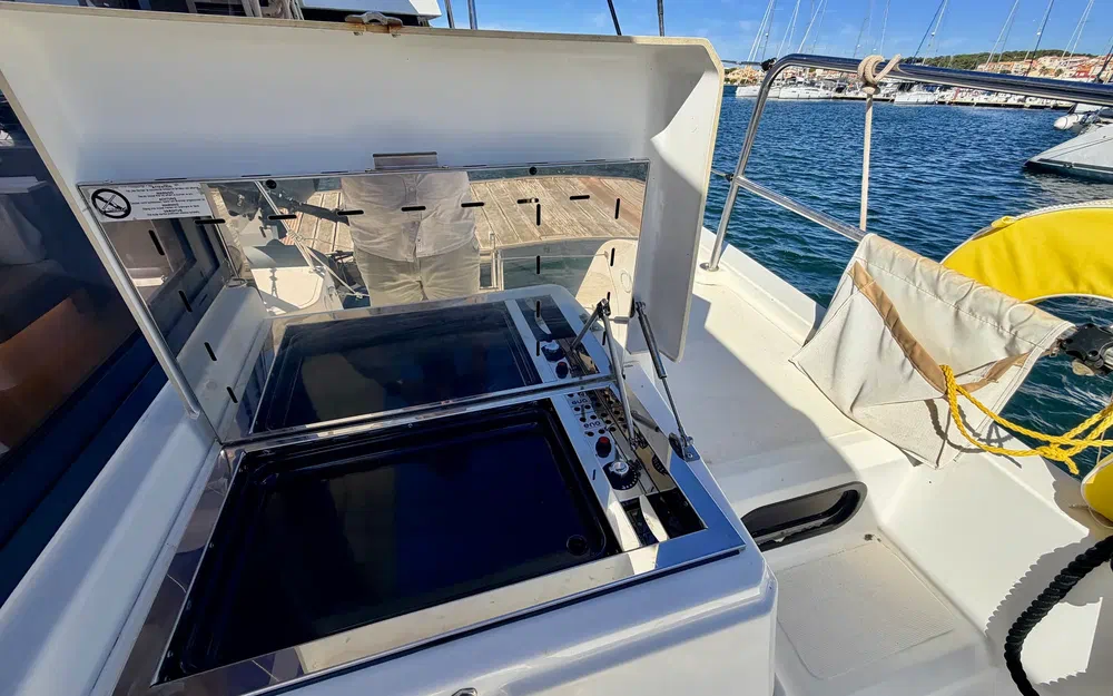 slider 8 Bali Catamarans Catspace