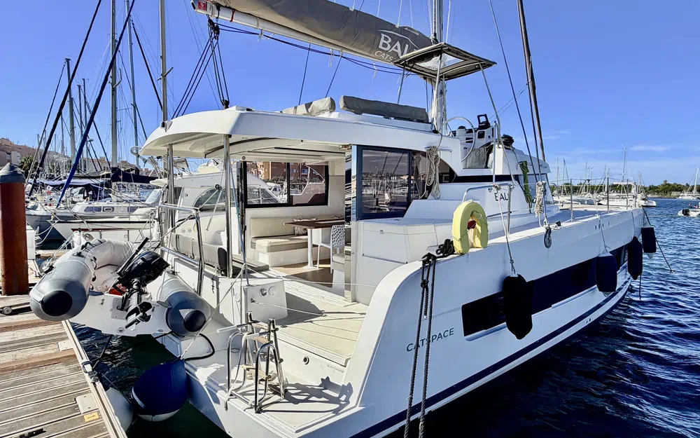 slider 1 Bali Catamarans Catspace