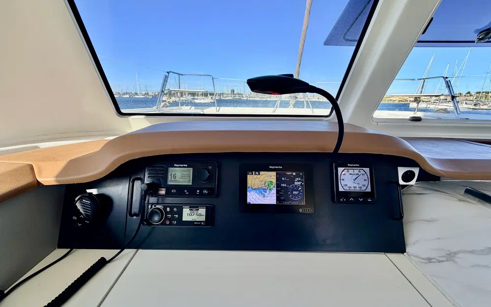 slider 28 Bali Catamarans Catspace