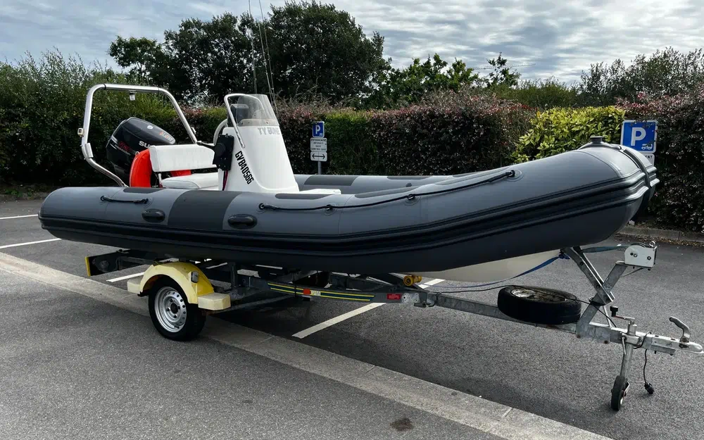 slider 2 Bombard Explorer 525 FB