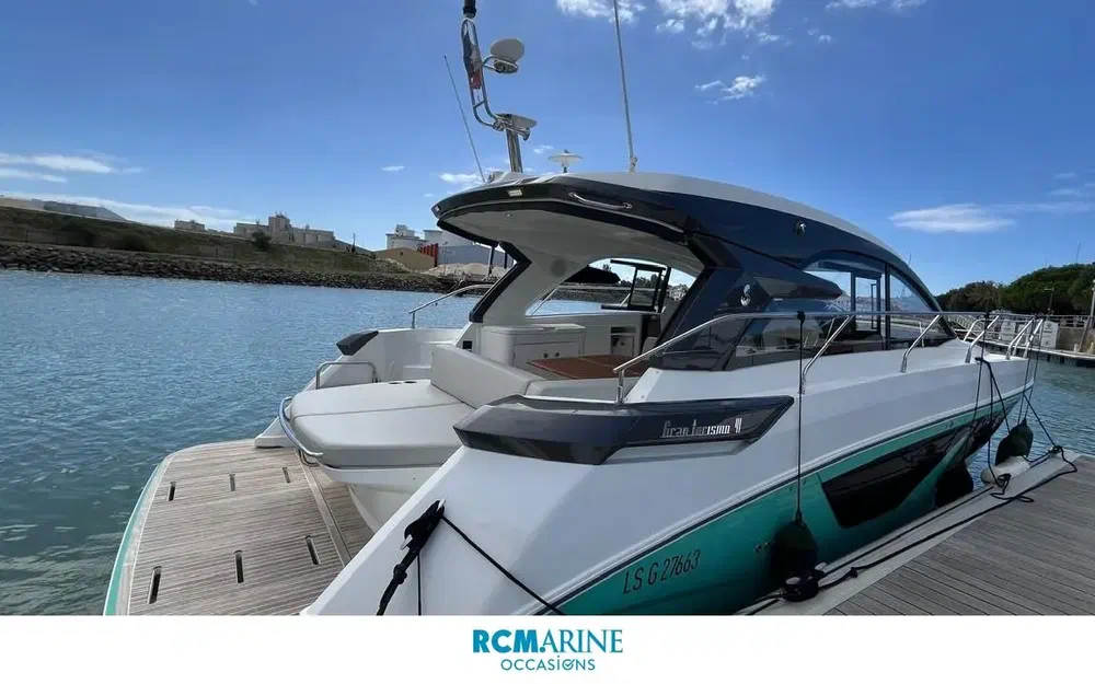 slider 0 Beneteau Gran Turismo 41
