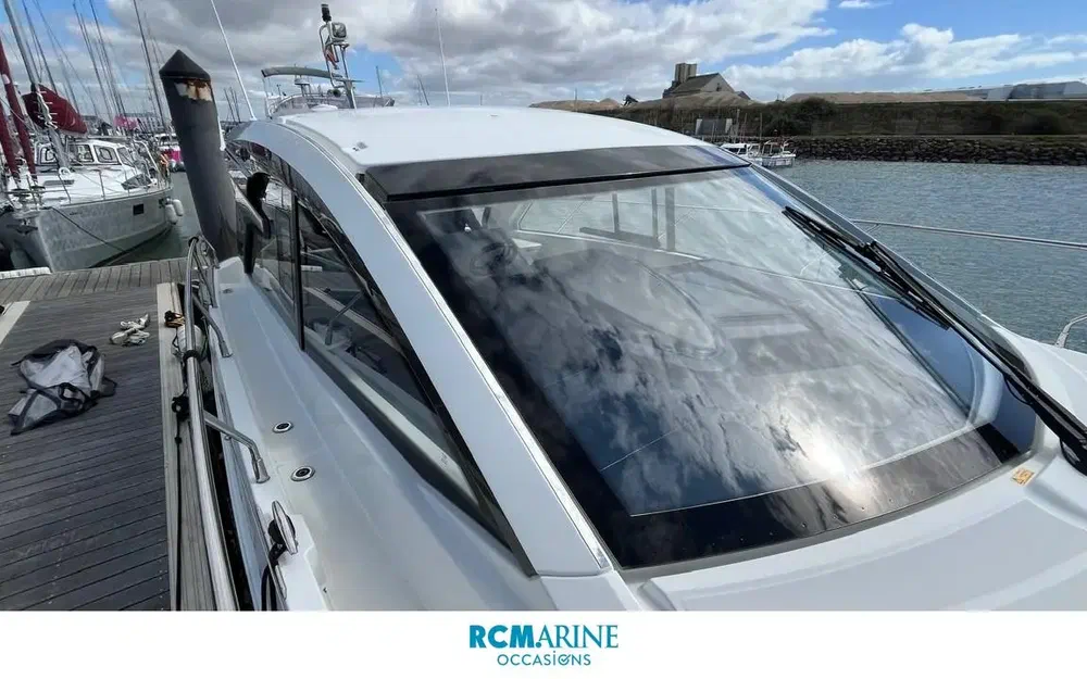 slider 15 Beneteau Gran Turismo 41