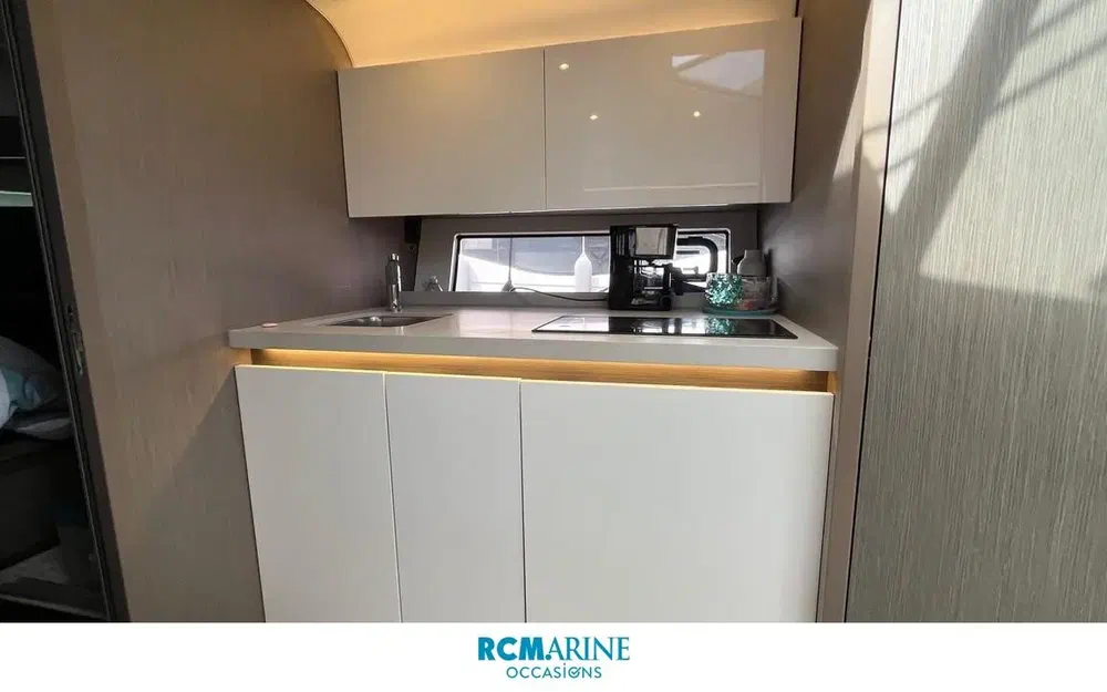 slider 8 Beneteau Gran Turismo 41