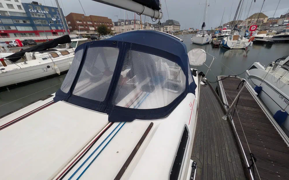slider 11 Dufour 34