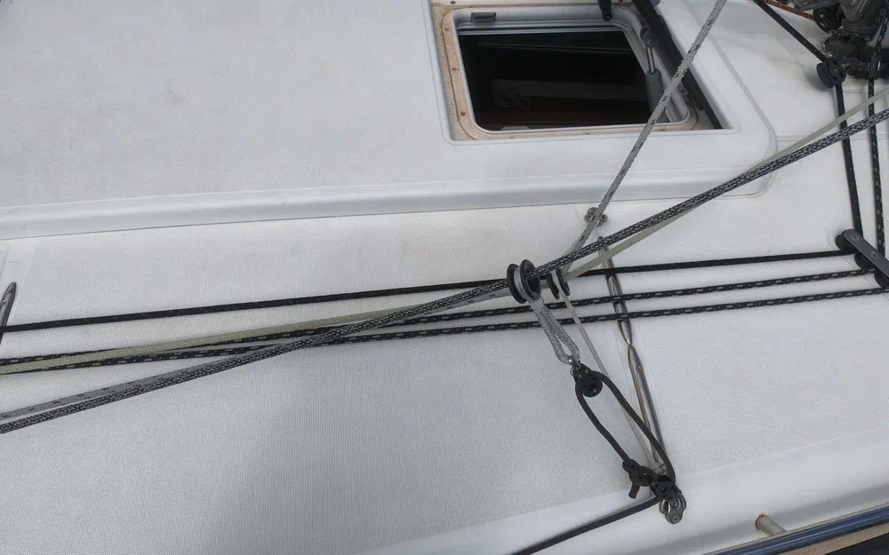 slider 10 Jeanneau Sun Odyssey 349
