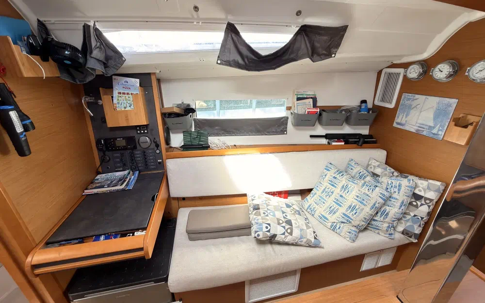 slider 21 Jeanneau Sun Odyssey 349