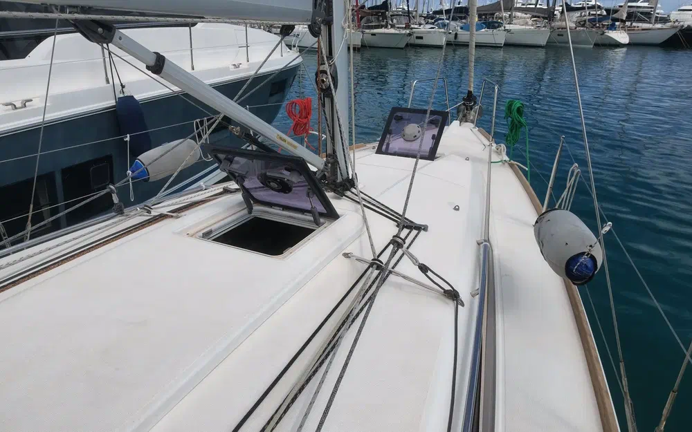 slider 7 Jeanneau Sun Odyssey 349